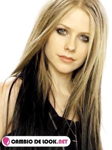 La Canadiense Avril Lavigne nos muestre sus peso y medidas