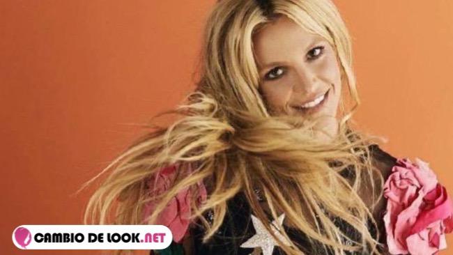 La cantante Britney Spears nos muestre sus peso y medidas