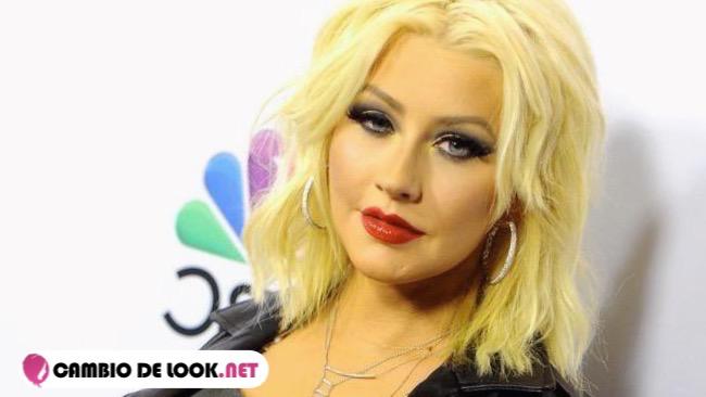 La Estadounidense Christina Aguilera nos muestre sus medidas y peso