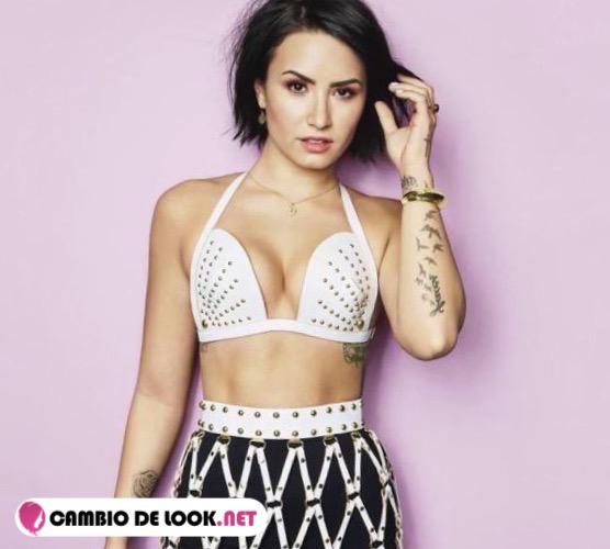 look estilo Demi Lovato