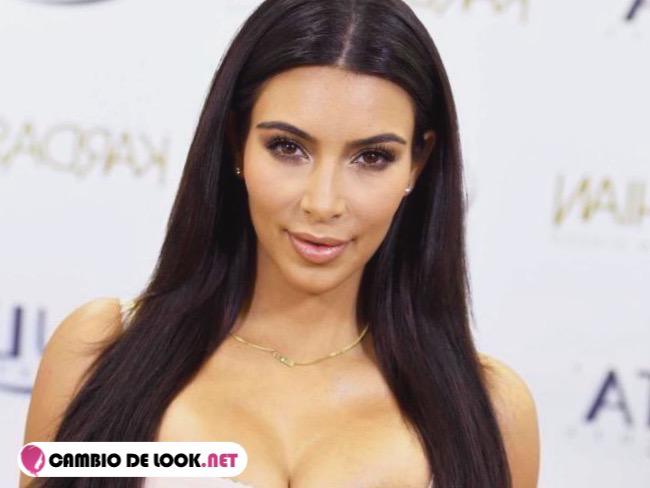 El look de Kim Kardashian