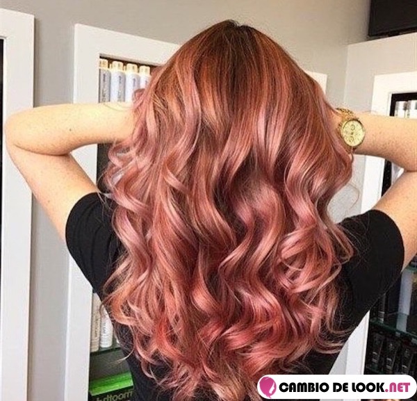 cabello rosa dorado