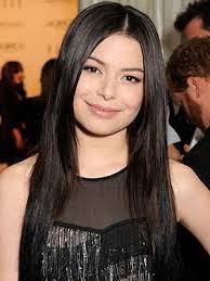 Miranda Cosgrove liso y perfumado