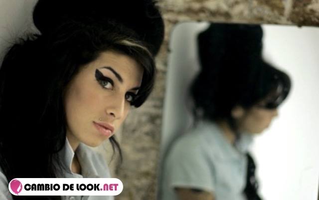 El maquillaje de la cantante Amy Winehouse