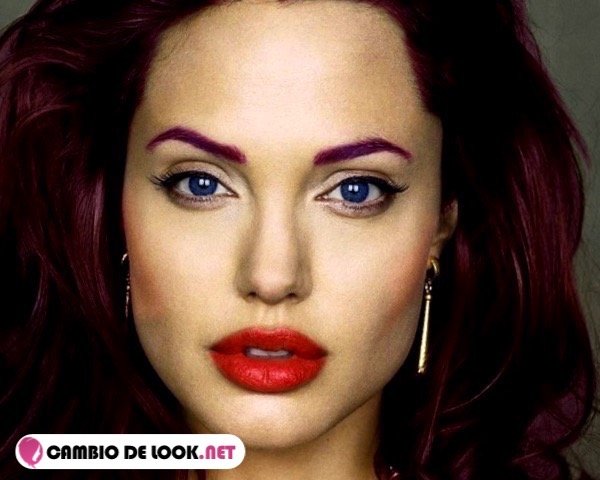 {Los ojos de la Estadounidense Angelina Jolie|Las cejas como la actriz Angelina Jolie|Las pestañas de Angelina Jolie|Copiar estilo ojos de la actriz Angelina Jolie|Tipo de cejas de Angelina Jolie|Trucos maquillaje ojos de la actriz Angelina Jolie