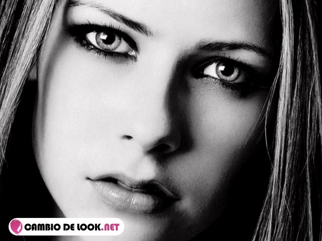 Estilo de labios Avril Lavigne