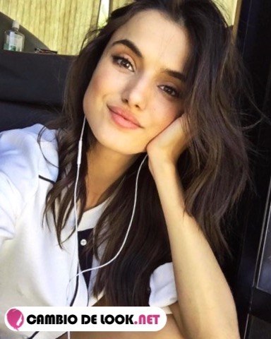 {Los ojos de Blanca Padilla|Las cejas como Blanca Padilla|Las pestañas de la modelo Blanca Padilla|Copiar estilo ojos de la modelo Blanca Padilla|Tipo de cejas de Blanca Padilla|Trucos maquillaje ojos de la Española Blanca Padilla