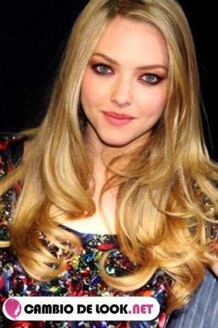 Amanda Seyfried y su pelo suelto