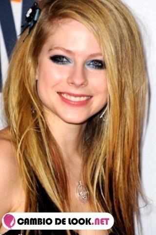Avril Lavigne su pelo suelto