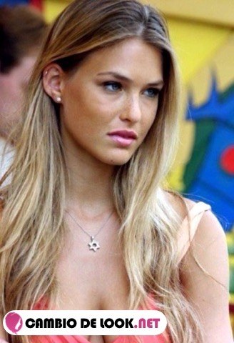 Bar Refaeli recogidos