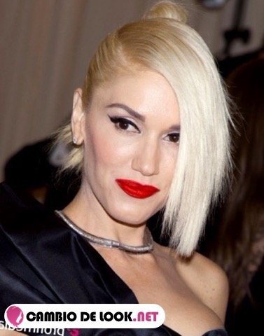 Peinado pelo suelto Gwen Stefani